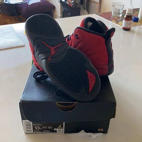 Jordan 12 Retro - Picture 1 of 4